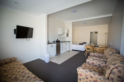 Abel Tasman Airport Motor Inn - Brisbane Tourism 38