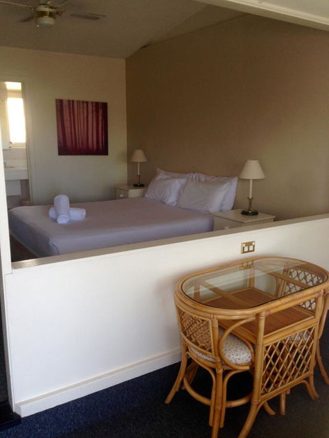 Abel Tasman Airport Motor Inn - Brisbane Tourism 9