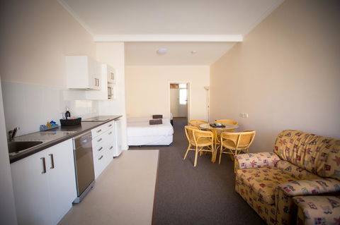 Abel Tasman Airport Motor Inn - Brisbane Tourism 32