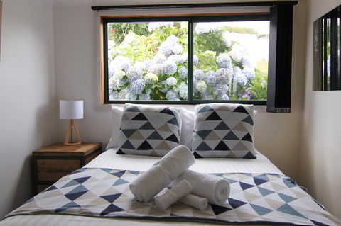 DOLPHIN LOOKOUT COTTAGE - Amazing Views Of The Bay Of Fires - Tourism Brisbane 6