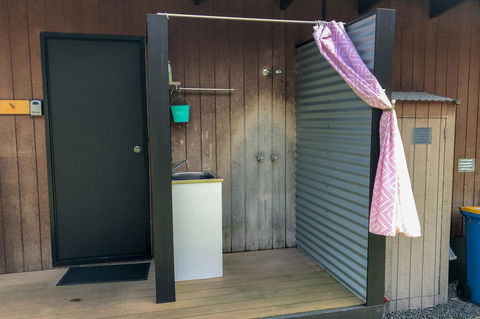 BAY OF FIRES ECO HUT Off Grid Experience At Binalong Bay - Tourism Brisbane 17