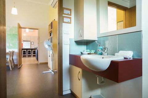 Arthur Riverfront And Sea Lodge Downstream - Brisbane Tourism 17