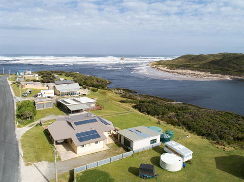 Arthur Riverfront And Sea Lodge Downstream - Brisbane Tourism 2