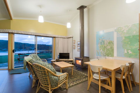 Arthur Riverfront And Sea Lodge Downstream - Brisbane Tourism 5