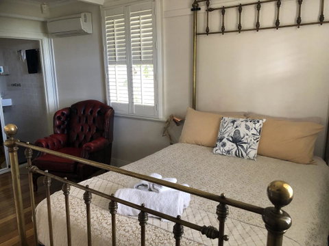 The Port Masters Lodgings - Brisbane Tourism 13