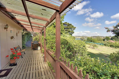 Tamar River Retreat - Tourism Brisbane 5