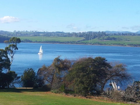 Tamar River Retreat - Tourism Brisbane 14