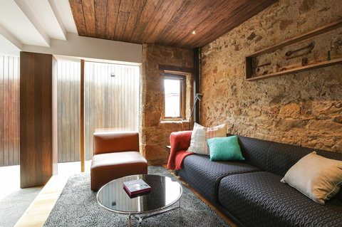 Stone Flower - Brisbane Tourism 7