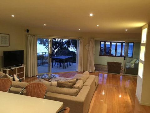 Villa 2 Bay Of Fires - Brisbane Tourism 4