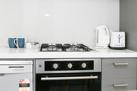 Poplar Box Hill Apartment - Brisbane Tourism 14