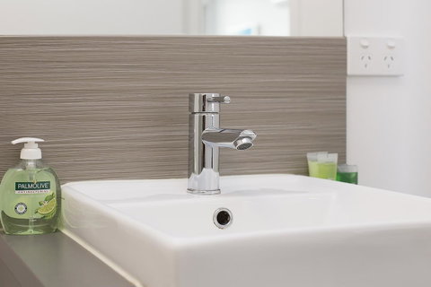 Poplar Box Hill Apartment - Brisbane Tourism 15