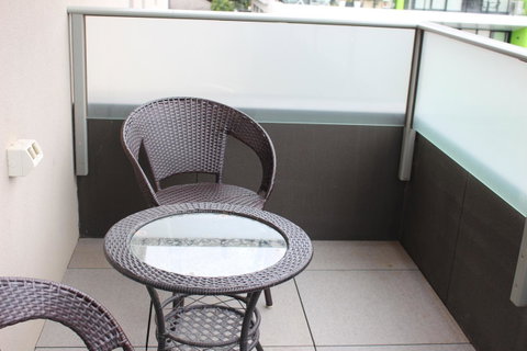Poplar Box Hill Apartment - Brisbane Tourism 0
