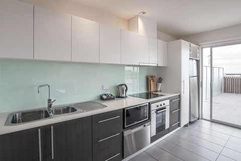 The Apollo - Brisbane Tourism 25