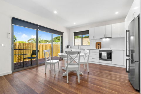 Rosewater Townhouses Dromana - Tourism Brisbane 9