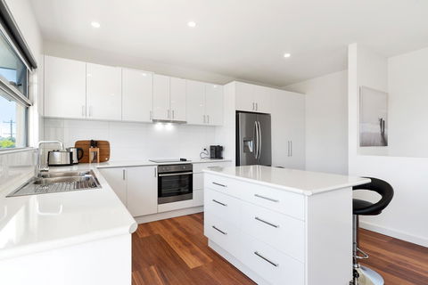 Rosewater Townhouses Dromana - Tourism Brisbane 24