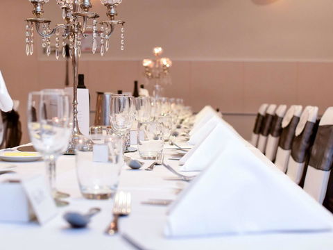 Novotel Melbourne Glen Waverley - Brisbane Tourism 21