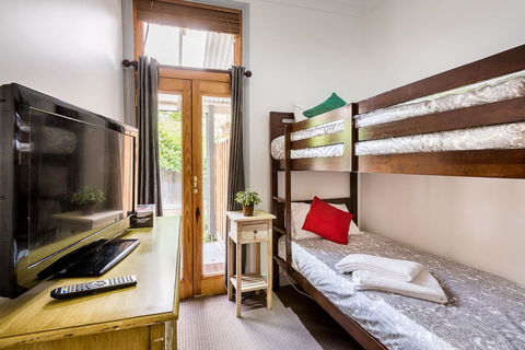 Avalon House - Tourism Brisbane 17