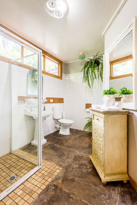 Avalon House - Tourism Brisbane 21