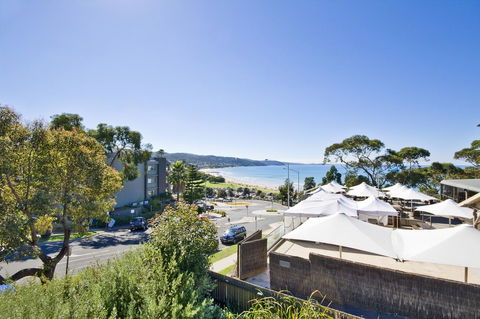 Lorne Bay View Motel - Brisbane Tourism 0