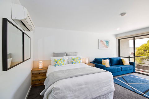 Lorne Bay View Motel - Brisbane Tourism 21