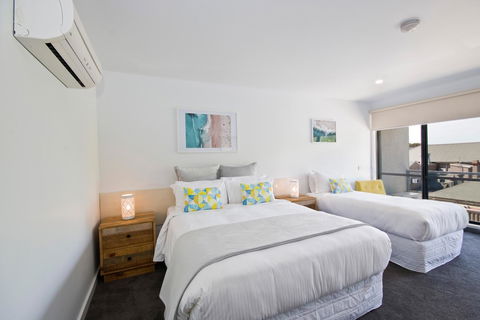 Lorne Bay View Motel - Brisbane Tourism 32