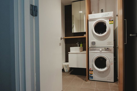 Mono Apartments On La Trobe Street - Tourism Brisbane 5