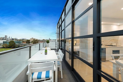 The Hamptons Apartments - St Kilda - Brisbane Tourism 7