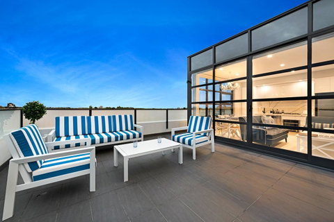 The Hamptons Apartments - St Kilda - Brisbane Tourism 3