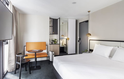 Brady Hotels Jones Lane - Brisbane Tourism 6