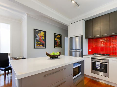 Boutique Stays Sandyside- Sandringham Villa Units - Tourism Brisbane 0