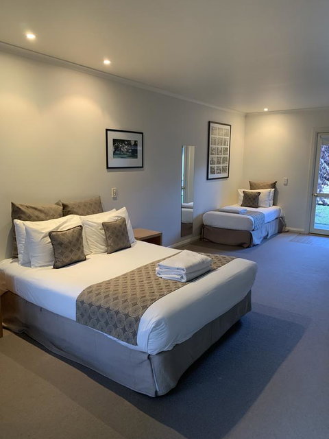 Dunkeld Studio Accommodation - Tourism Brisbane 8