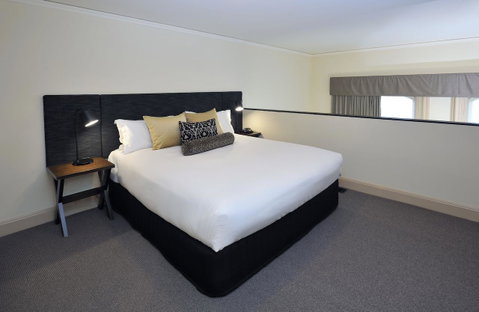 Grand Hotel Melbourne - Brisbane Tourism 18