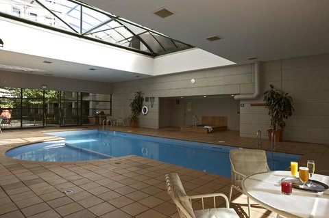 Grand Hotel Melbourne - Brisbane Tourism 1