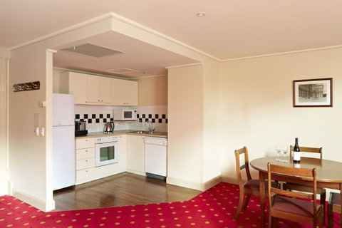 Grand Hotel Melbourne - Brisbane Tourism 27