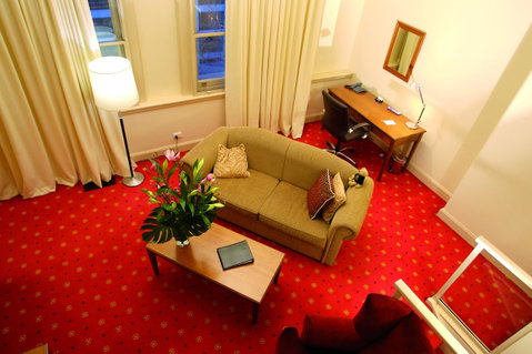 Grand Hotel Melbourne - Brisbane Tourism 12