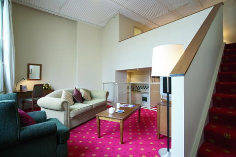 Grand Hotel Melbourne - Brisbane Tourism 15