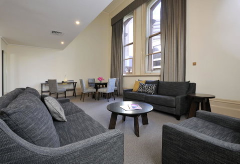 Grand Hotel Melbourne - Brisbane Tourism 17