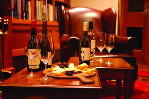 Grand Hotel Melbourne - Brisbane Tourism 31