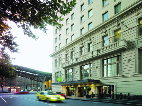 The Savoy Hotel On Little Collins Melbourne - Tourism Brisbane 2