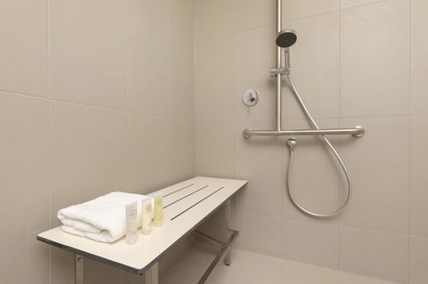 Ibis Melbourne Central - Tourism Brisbane 34