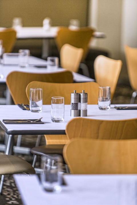 Holiday Inn Melbourne Airport, An IHG Hotel - Tourism Brisbane 6