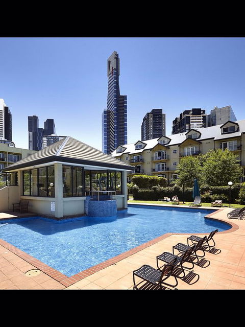 Melbourne Luxury Paradise - Brisbane Tourism 12