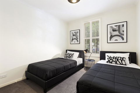 Melbourne Luxury Paradise - Brisbane Tourism 8