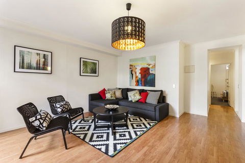 Melbourne Luxury Paradise - Brisbane Tourism 3