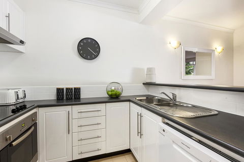 Melbourne Luxury Paradise - Brisbane Tourism 5