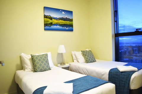 Melbourne SkyHigh Apartments - Brisbane Tourism 25