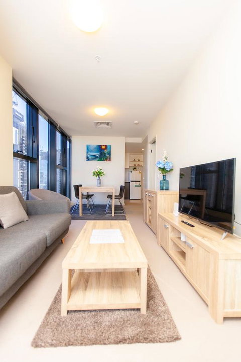 Melbourne SkyHigh Apartments - Brisbane Tourism 3