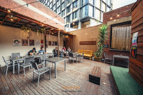 Nomads Melbourne Backpackers - Brisbane Tourism 6