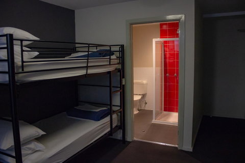 Nomads Melbourne Backpackers - Brisbane Tourism 36
