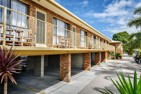 Allambi Holiday Apartments - Tourism Brisbane 18